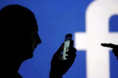 La vida sin Facebook e Instagram: quejas y mensajes irnicos