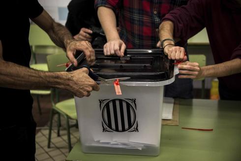 Una de las urnas usadas durante el referndum del 1-O