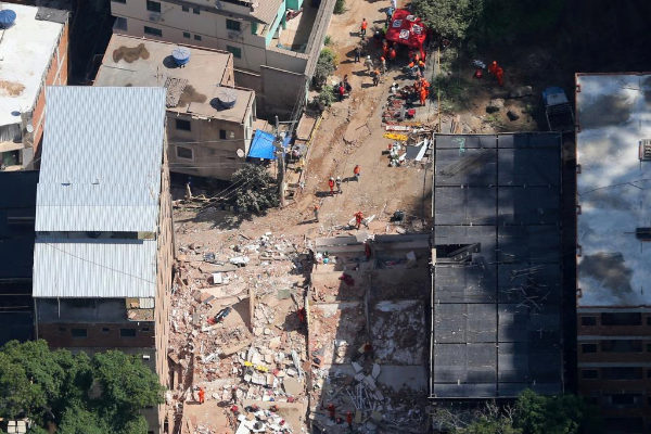 Aumentan a siete los muertos tras derrumbarse dos edificios en Río de ...