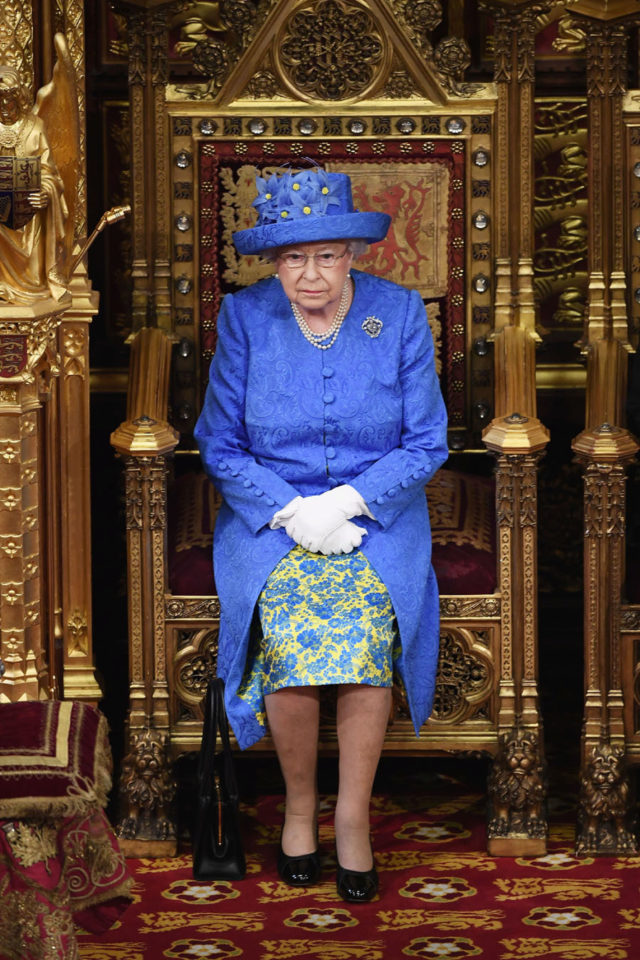 Cumpleaños Reina Isabel II: Más de  trajes - El estilo de la Reina  Isabel II | Moda | EL MUNDO