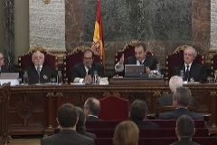 El juez Manuel Marchena y los miembros del tribunal que preside en el juicio del 1-O.