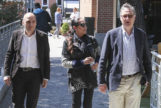 Isabel Pantoja y Fernando Pinilla, a la salida de las reuniones que la tonadillera mantuvo con directivos de Mediaset para cerrar su contrato.