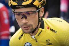 JCB686. Lucens (Switzerland).- Slovenian rider Primoz <HIT>Roglic</HIT> of team Jumbo-Visma, prior to the fourth stage of the 73rd Tour de Romandie cycling race, over 107.6km between Lucens and Torgon, Switzerland, 04 May 2019. (Ciclismo, Eslovenia, Suiza) EPA/