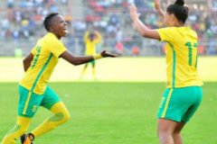Las jugadoras de Sudfrica celebran un gol.