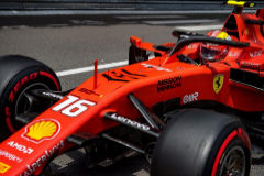 Las calamidades sin fin y los primeros despidos en Ferrari