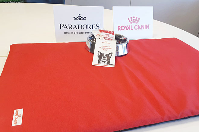 Kit de bienvenida de Royal Canin en los Paradores.