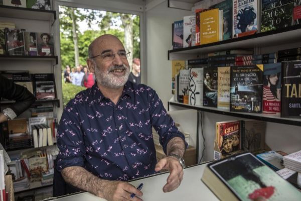 Fernando Aramburu en la Feria del Libro de Madrid