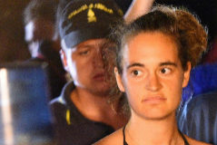 Detenida la capitana del Sea Watch despus de atracar sin permiso en Lampedusa