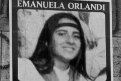 Fotografa de un pster en el que se pide informacin sobre Emanuela Orlandi.