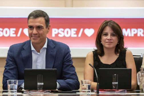 Pedro Snchez y Adriana Lastra en la reunin de la Comisin...