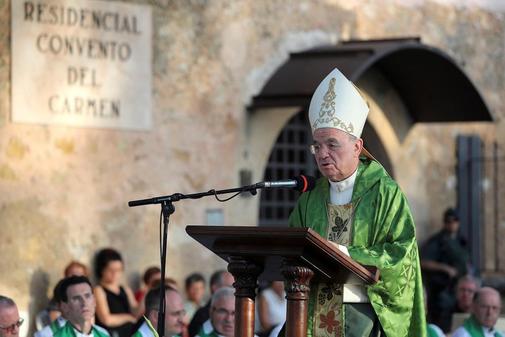 El Nuncio de Su Santidad en Espaa, monseor Renzo Fratini, ha...