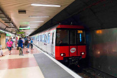 Un andn del Metro de Barcelona.