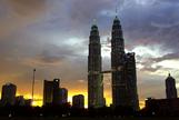Fotografa de archivo de las Torres Gemelas Petronas, en Kuala Lumpur, capital de Malasia.