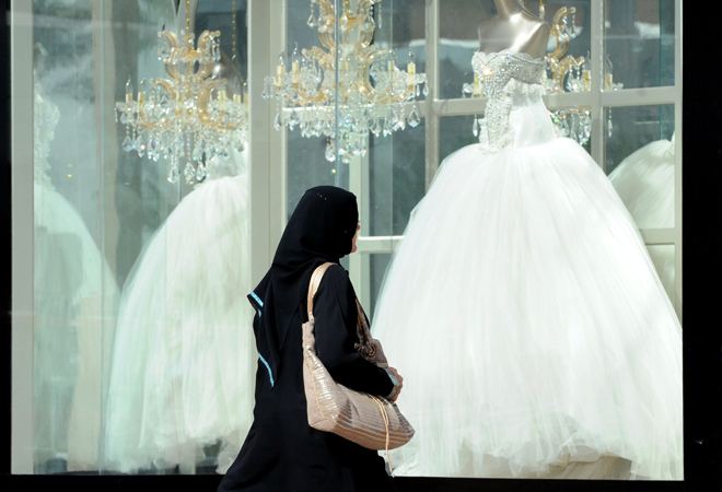 Una tienda de vestidos de novia en Riad. Los noviazgos va internet se han multiplicado en un pas donde flirtear es un imposible.