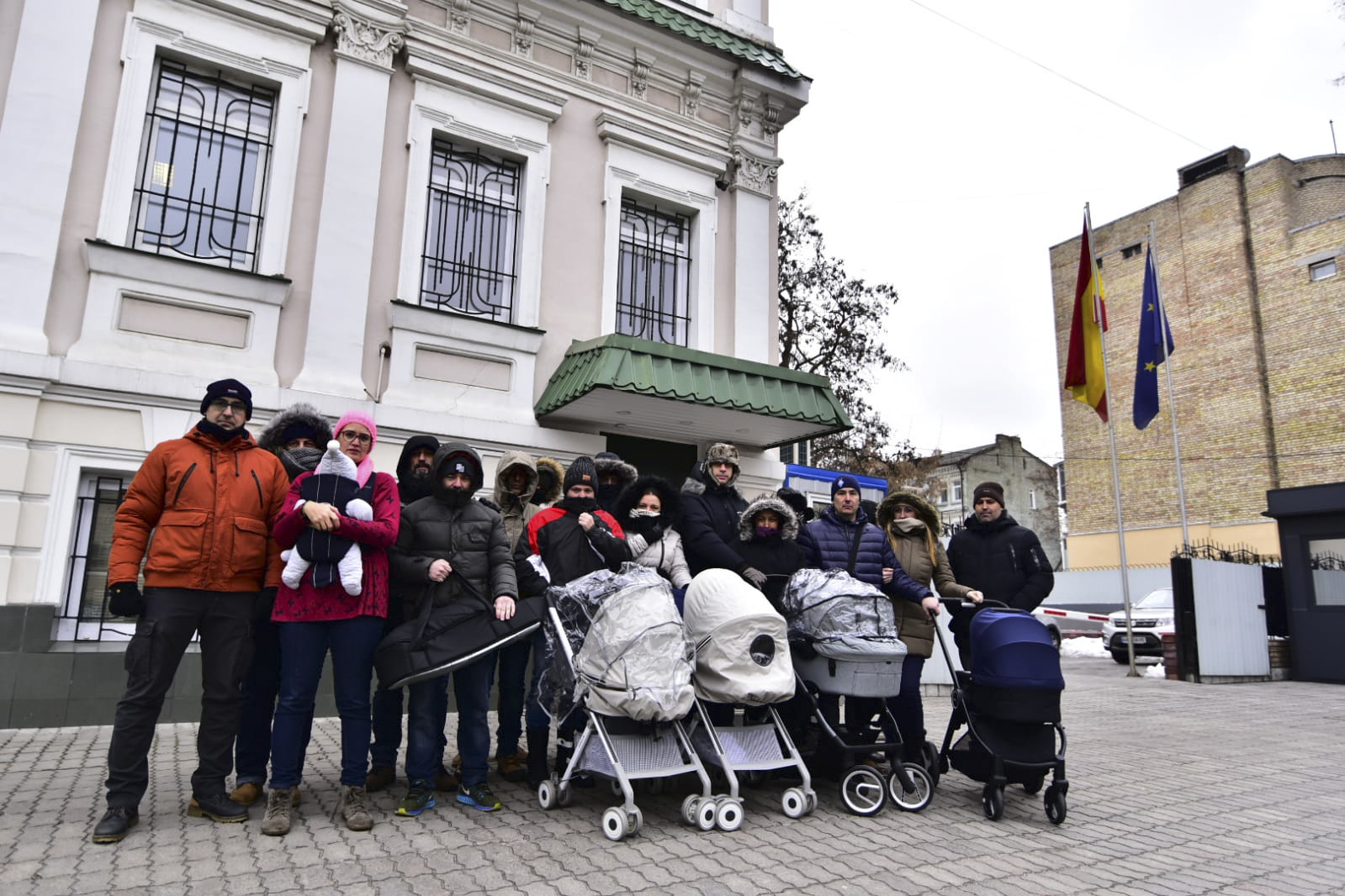 Padres espaoles, en Kiev, en 2019.