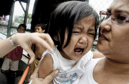 Campaa de vacunacin del sarampin en Manila.