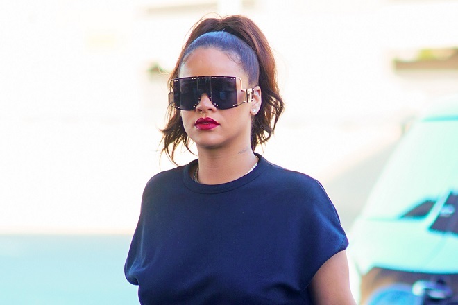 Rihanna llegando al aeropuerto de Nueva York