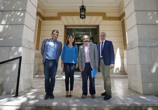 Manuel Olcina, Julia Parra, Jorge Soler y Josep Albert Corts, tras...
