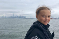 Greta Thunberg llega a Nueva York despus de dos semanas de travesa atlntica
