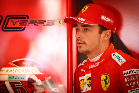 Leclerc vuela en Spa; la mala suerte se ceba con Sainz