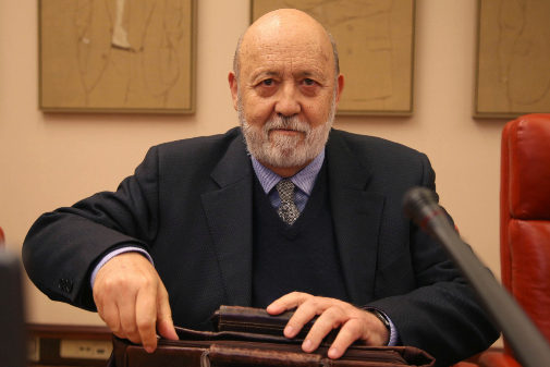 José Félix Tezanos, pasó de secretario de Estudios y Programas de...