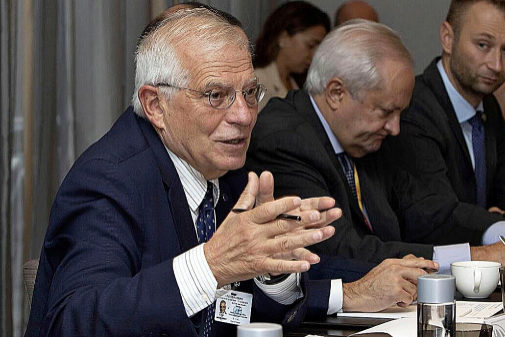 Josep Borrell durante su participacin en una mesa redonda, ayer, en...