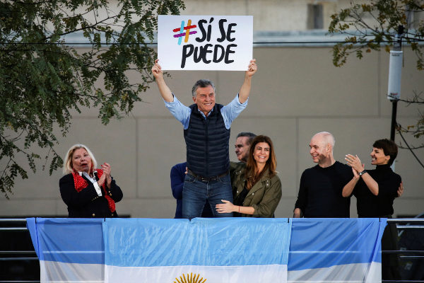 FILE PHOTO: Argentina&amp;apos;s President Mauricio <HIT>Macri</HIT>&amp;apos;s campaign...