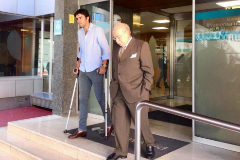 Perera y el doctor Val-Carreres abandonan el centro hospitalario