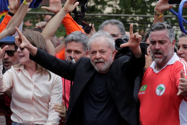 Lula, ayer, en Sao Bernardo do Campo, antes de pronunciar su discurso.