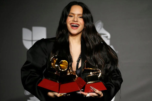 Rosala con tres premios en los Latin Grammy 2019