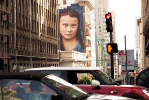El rostro de Greta Thunberg, en un mural de San Francisco