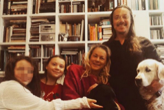 Greta y su familia, en una imagen el Instagram de la adolescente.