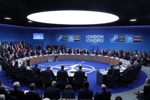 Vista general de los lderes asistentes a la cumbre de la OTAN.