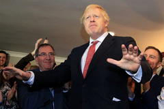 Boris Johnson durante su visita a Sedgefield.