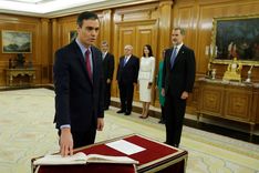 Snchez descoloca a Podemos al tomar posesin sin nombrar an ministros