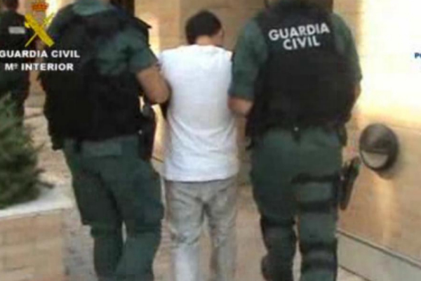 Captura del vdeo de una de las detenciones del alunicero 'El Nio Juan' en Espaa.