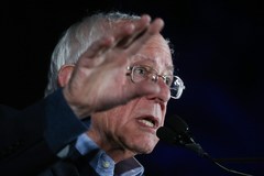 El senador Bernie Sanders da un mitin en Las Vegas (Nevada), donde hoy se celebran primarias demcratas.
