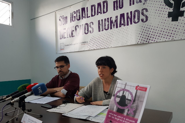 Francisco Fernández y Ana Castaño, de la Asociación Pro Derechos Humanos de Andalucía.
