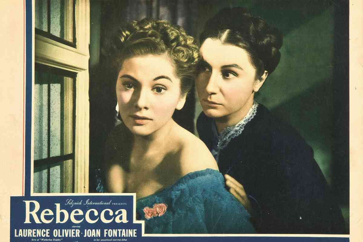 Joan Fontaine y Judith Anderson, en una imagen coloreada del filme.