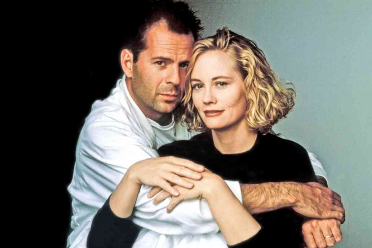 Bruce Willis y Cybill Shepherd, en una imagen promocional de 'Luz de luna'.