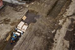 Drone pictures show bodies being buried on New York's lt;HIT gt;Hart lt;/HIT gt; lt;HIT gt;Island lt;/HIT gt; amid the coronavirus disease (COVID-19) outbreak in New York City
