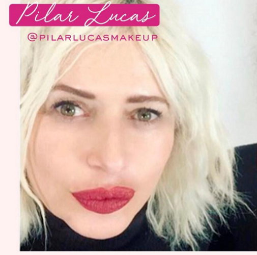 Pilar Lucas es maquilladora y peluquera, experta en sesiones de fotos, videoclips, camapaas de publi... Tiene una escuela y le ha cortado el pelo a Tamara Falc recientemente.