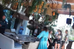 La Guardia Civil aborta una fiesta con dj en una mansin de Ibiza: "Do you know the situation in Spain?"