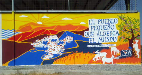 Uno de los murales artísticos del pueblo de Polopos.