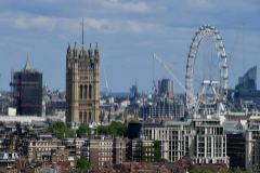Vistas del Parlamento de Londres y su famosa noria 'London Eye'.