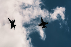 Dos aviones F/A-18 Hornet.