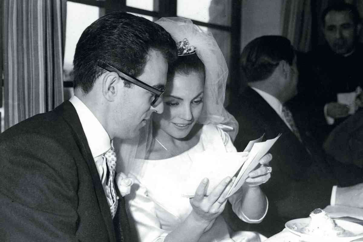 En su boda con su primer marido, Augusto Alguer, en 1961.