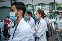Los mir italianos piden que se les reconozca su trabajo durante la pandemia