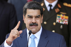 FILE PHOTO: Venezuela's President lt;HIT gt;Maduro lt;/HIT gt; holds a news conference at Miraflores Palace in Caracas