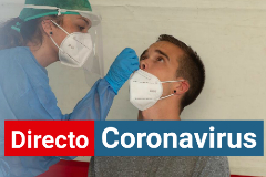 Un joven se realiza una PCR en Navarra ante el posible contagio de coronavirus